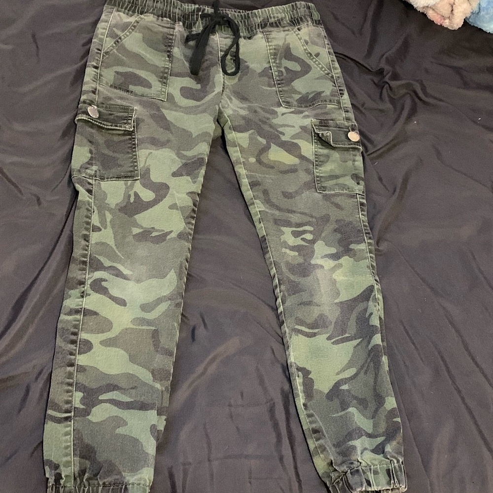 Slightly Worn Camo Cargo Pants